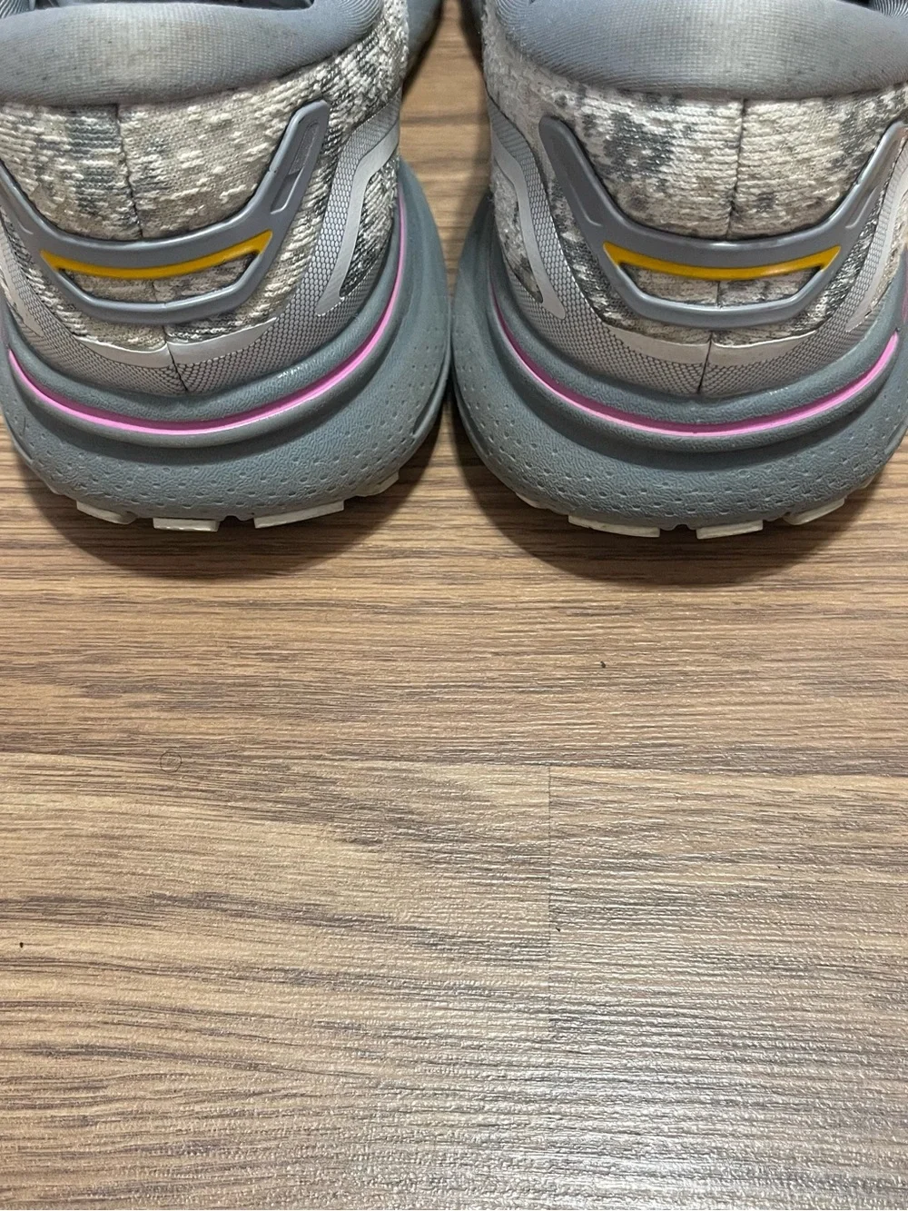 Brooks Ghost 15 Running Shoes Womens 8.5 Athletic Sneakers 1203801B147 Camo Gray